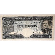 AUSTRALIA 1960 . FIVE 5 POUND BANKNOTE . COOMBS/WILSON . STAR NOTE